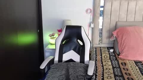 Snapshot of kaily_jonness chatting on January 8, 2025, 5:59 pm kaily jonness online show from January 8, 2025, 5:59 pm