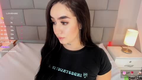 Snapshot of kailyn_1 chatting on December 22, 2024, 1:11 pm Kailyn online show from December 22, 2024, 1:11 pm