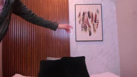 kaira_luxury online show from June 3, 2026, 2:36 am
