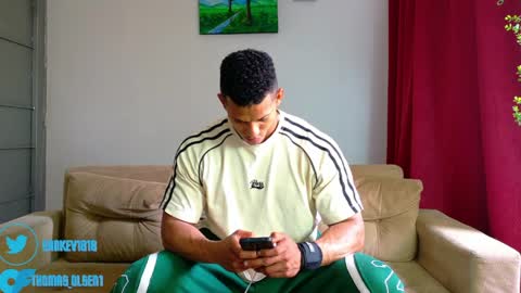 Snapshot of kale_tomson chatting on June 2, 2026, 6:43 pm kale thomson online show from June 2, 2026, 6:43 pm