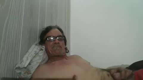 Snapshot of kalifornia91666 chatting on January 17, 2025, 4:28 am kalifornia91666 online show from January 17, 2025, 4:28 am