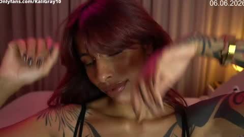 Snapshot of kaligray10 chatting on June 6, 2026, 8:57 pm kaligray10 online show from June 6, 2026, 8:57 pm