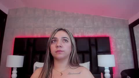 Snapshot of kamalaholmes chatting on December 10, 2024, 7:05 am Kamalaholmes online show from December 10, 2024, 7:05 am