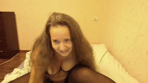 Snapshot of kameliy666 chatting on November 11, 2025, 9:48 pm Kameliy666 online show from November 11, 2025, 9:48 pm