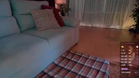 Kami online show from December 19, 2025, 8:49 pm