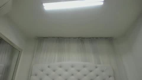 Snapshot of kamila_arias chatting on September 29, 2025, 12:10 pm online show from September 29, 2025, 12:10 pm