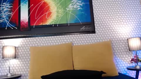 Kami online show from February 9, 2026, 8:02 pm