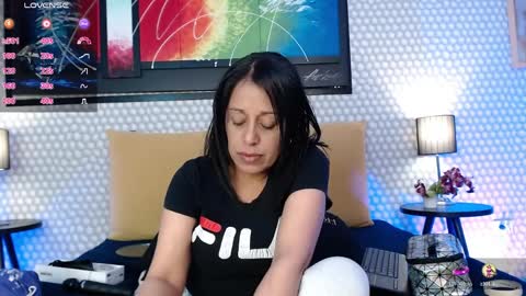 Kami online show from April 1, 2026, 8:17 pm