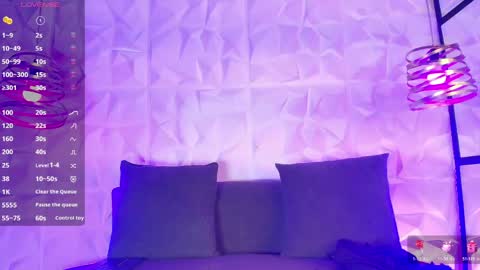 kamila online show from April 13, 2026, 11:16 am