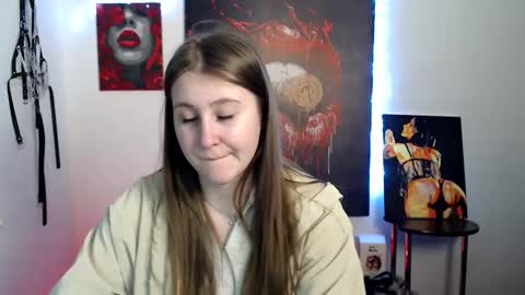 kamilla_love_ online show from March 15, 2026, 2:23 pm