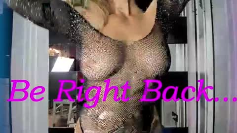 Snapshot of kamillasporty chatting on February 24, 2025, 8:47 pm KamillaSporty online show from February 24, 2025, 8:47 pm