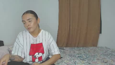 Snapshot of kammy_cami chatting on June 4, 2026, 2:39 am kammy y camila online show from June 4, 2026, 2:39 am