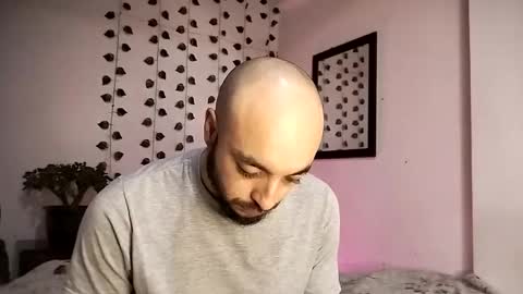 Komurasaki atsui online show from January 2, 2025, 11:52 am