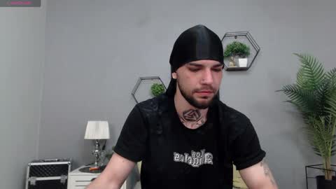 Snapshot of kanehunter chatting on April 25, 2026, 6:05 am Kane online show from April 25, 2026, 6:05 am