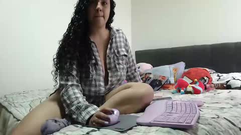 Snapshot of kara__gower chatting on January 3, 2025, 4:06 pm kara online show from January 3, 2025, 4:06 pm