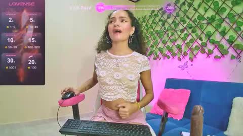 Karen  online show from September 13, 2025, 2:28 pm