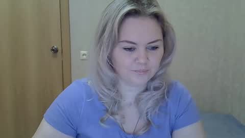 karennelsonx online show from March 17, 2026, 10:29 am