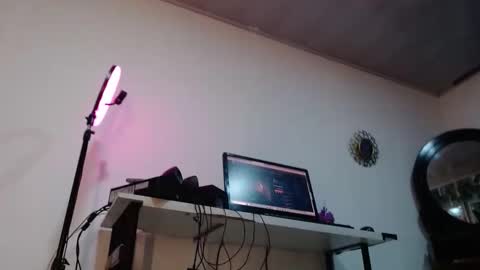 Snapshot of karima_sarabe chatting on October 24, 2025, 9:44 pm karima_sarabe online show from October 24, 2025, 9:44 pm