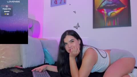 Snapshot of karin_grey69 chatting on February 1, 2025, 5:07 am Karin online show from February 1, 2025, 5:07 am