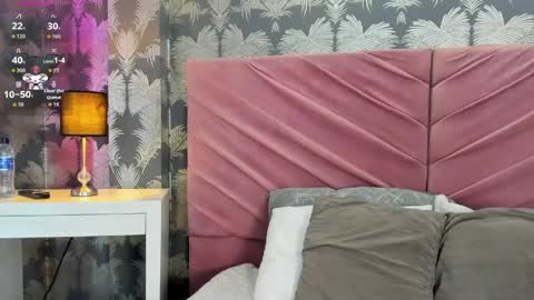 Karina online show from April 9, 2026, 3:06 am