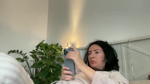 Karina online show from January 24, 2025, 7:41 am