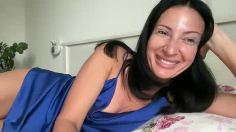 Karina online show from September 26, 2025, 2:43 pm