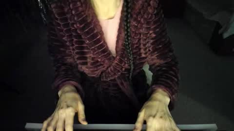 KarinaSweeety online show from November 11, 2025, 5:18 am