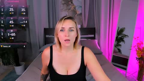 Snapshot of karinella_x chatting on December 8, 2024, 9:19 pm Karina online show from December 8, 2024, 9:19 pm