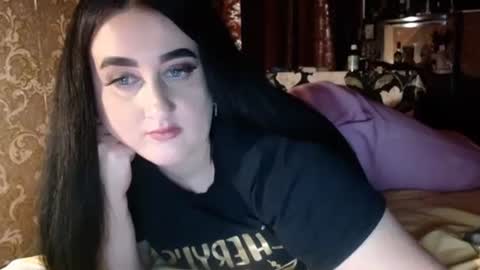 karinkabrunetka2 online show from December 15, 2025, 8:24 pm