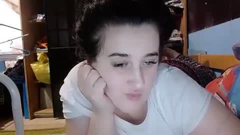 karinkabrunetka2 online show from January 8, 2026, 8:49 am