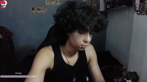 Snapshot of kariozzz chatting on December 28, 2024, 7:11 pm call me kai 3 online show from December 28, 2024, 7:11 pm