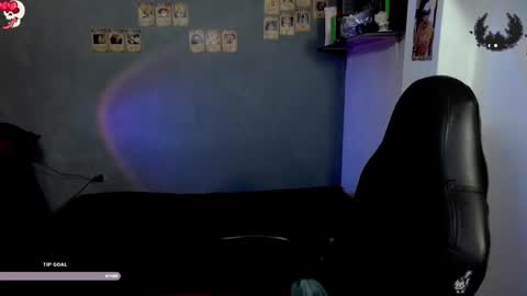 Snapshot of kariozzz chatting on January 13, 2025, 8:04 pm call me kai 3 online show from January 13, 2025, 8:04 pm