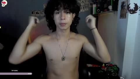 Snapshot of kariozzz chatting on January 15, 2025, 2:06 am call me kai 3 online show from January 15, 2025, 2:06 am