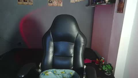 Snapshot of kariozzz chatting on February 12, 2025, 4:00 pm call me kai 3 online show from February 12, 2025, 4:00 pm