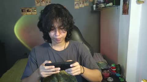 Snapshot of kariozzz chatting on February 24, 2025, 4:26 pm call me kai 3 online show from February 24, 2025, 4:26 pm