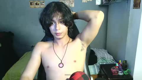 Snapshot of kariozzz chatting on March 1, 2025, 10:21 pm call me kai 3 online show from March 1, 2025, 10:21 pm