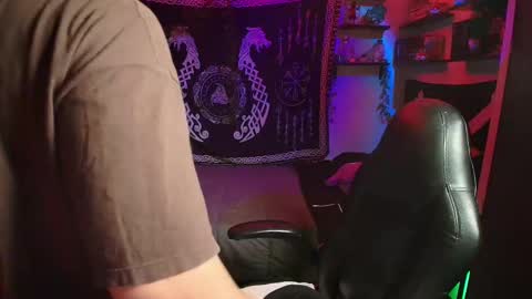 Snapshot of kariozzz chatting on October 6, 2025, 5:54 pm call me kai 3 online show from October 6, 2025, 5:54 pm