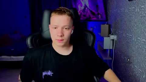 Snapshot of karl_night_ chatting on June 10, 2026, 7:35 pm karl night online show from June 10, 2026, 7:35 pm