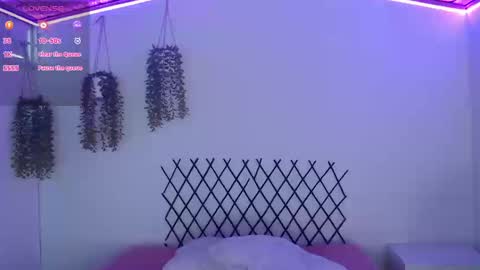 Snapshot of karla_charloby chatting on September 22, 2025, 1:46 pm Karla online show from September 22, 2025, 1:46 pm