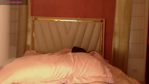 Snapshot of karla_charloby chatting on November 6, 2025, 1:34 pm Karla online show from November 6, 2025, 1:34 pm