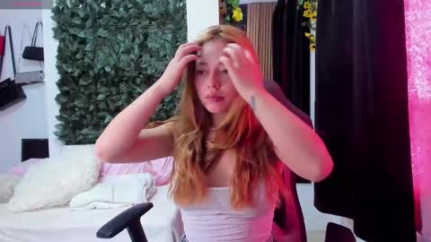 Snapshot of karla_charloby chatting on February 6, 2026, 3:37 pm Karla online show from February 6, 2026, 3:37 pm