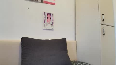 Snapshot of karladreamssex chatting on September 11, 2025, 6:02 am Crystyna online show from September 11, 2025, 6:02 am