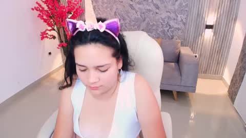 Snapshot of karlie_small chatting on September 9, 2025, 8:52 pm Karli online show from September 9, 2025, 8:52 pm