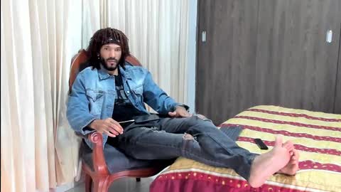 Snapshot of karlmarley1 chatting on November 7, 2025, 3:50 am Karl online show from November 7, 2025, 3:50 am