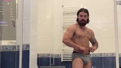 Karlos and Louis online show from September 27, 2025, 3:39 pm