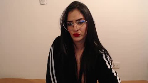 Snapshot of karlota_hank chatting on January 13, 2025, 6:16 am Karlis online show from January 13, 2025, 6:16 am