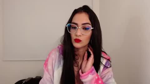 Snapshot of karlota_hank chatting on February 6, 2025, 5:25 am Karlis online show from February 6, 2025, 5:25 am