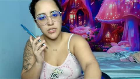 Snapshot of karol_naughty chatting on September 20, 2025, 12:50 pm online show from September 20, 2025, 12:50 pm