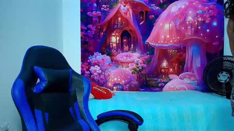 Snapshot of karol_naughty chatting on October 27, 2025, 11:47 am online show from October 27, 2025, 11:47 am