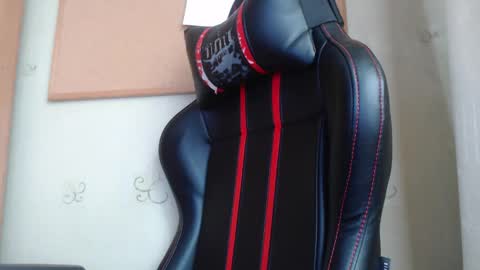 Snapshot of karolhorny96 chatting on September 25, 2025, 7:56 am Karol online show from September 25, 2025, 7:56 am